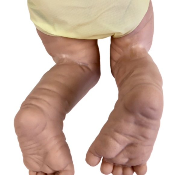New Lifelike Preemie Doll 13 inches Long Vinyl - Picture 10 of 10